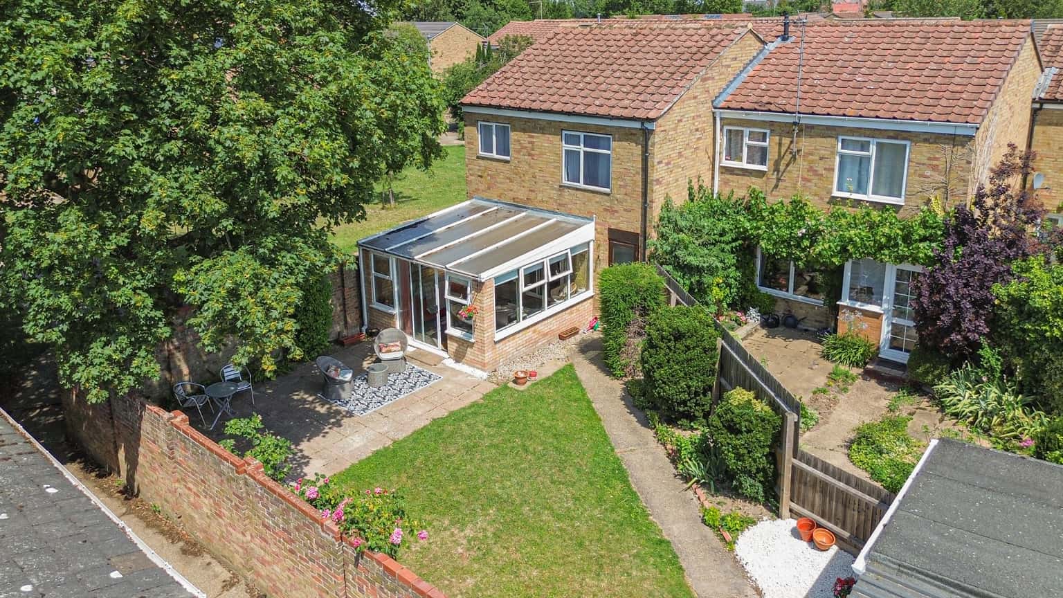 Charming 3-Bed Home in Quiet Cherry Hinton Cul-de-Sac Property image 2