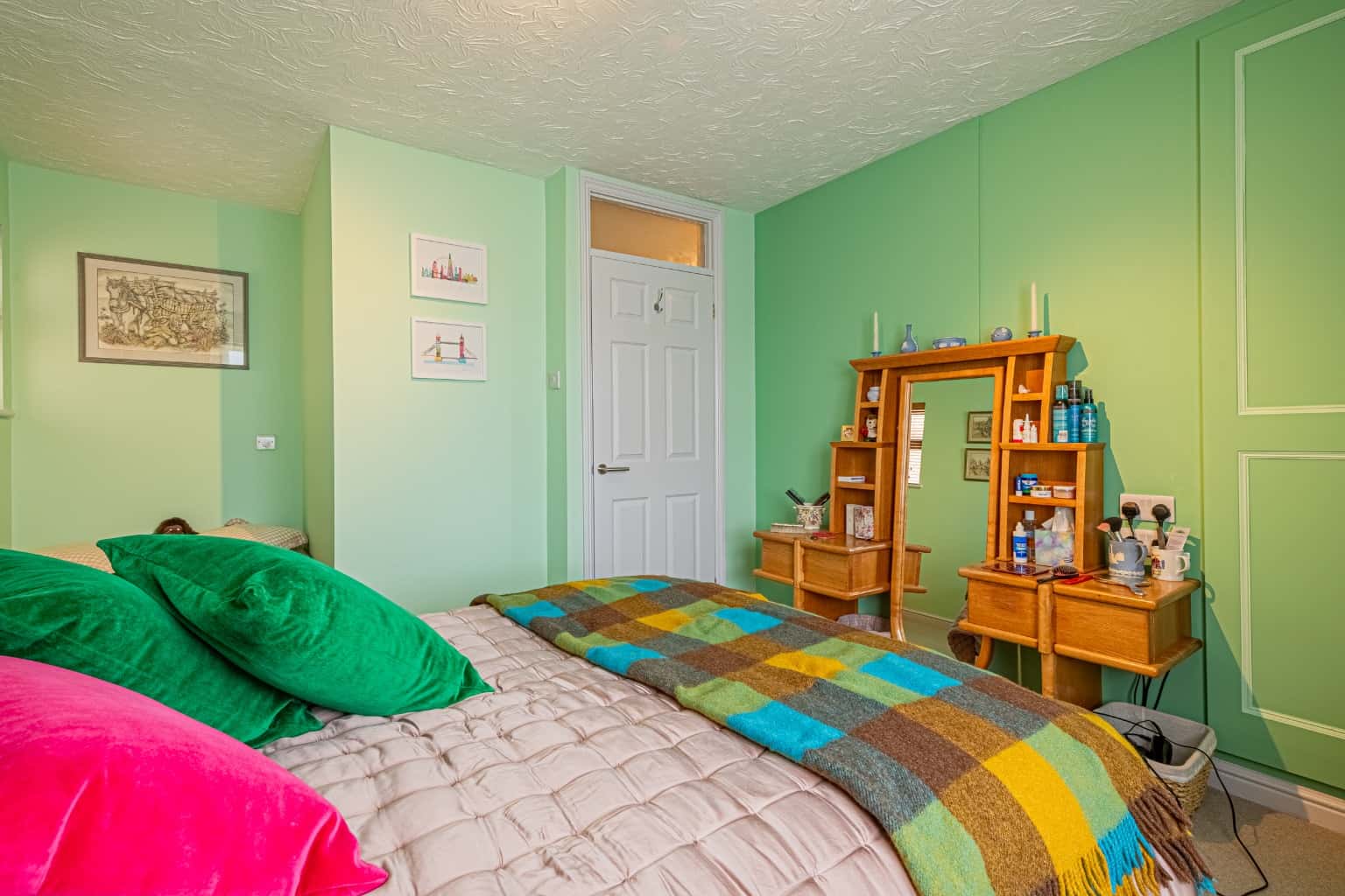 Well presented and extended four bedroom home with refitted kitchen and bathroom Property image 14