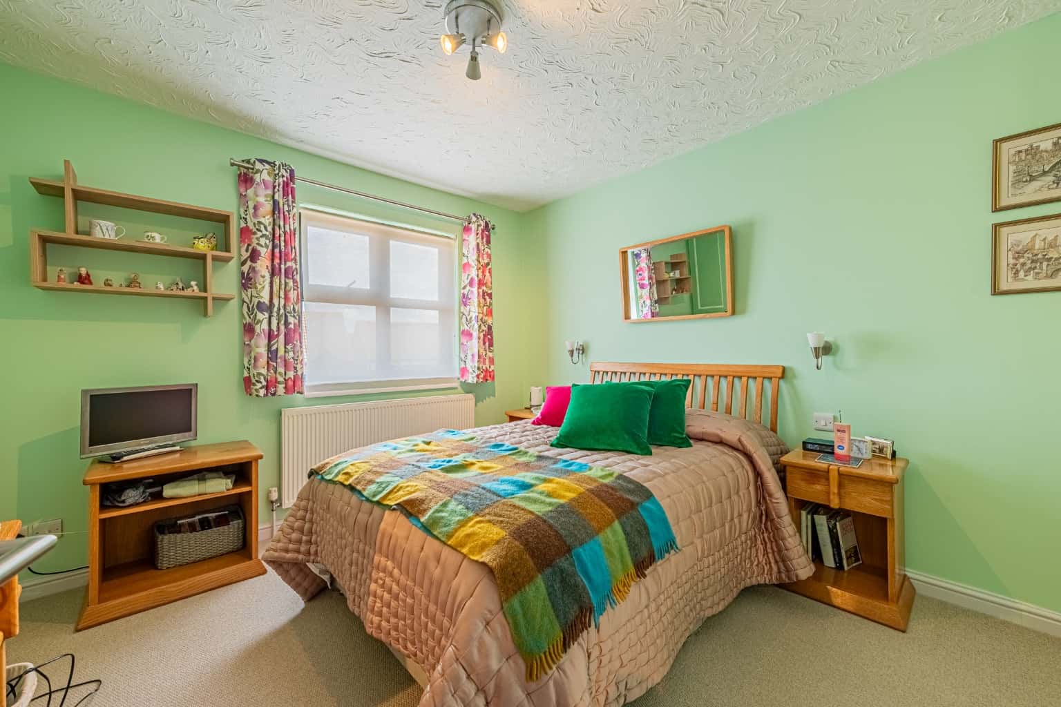 Well presented and extended four bedroom home with refitted kitchen and bathroom Property image 13