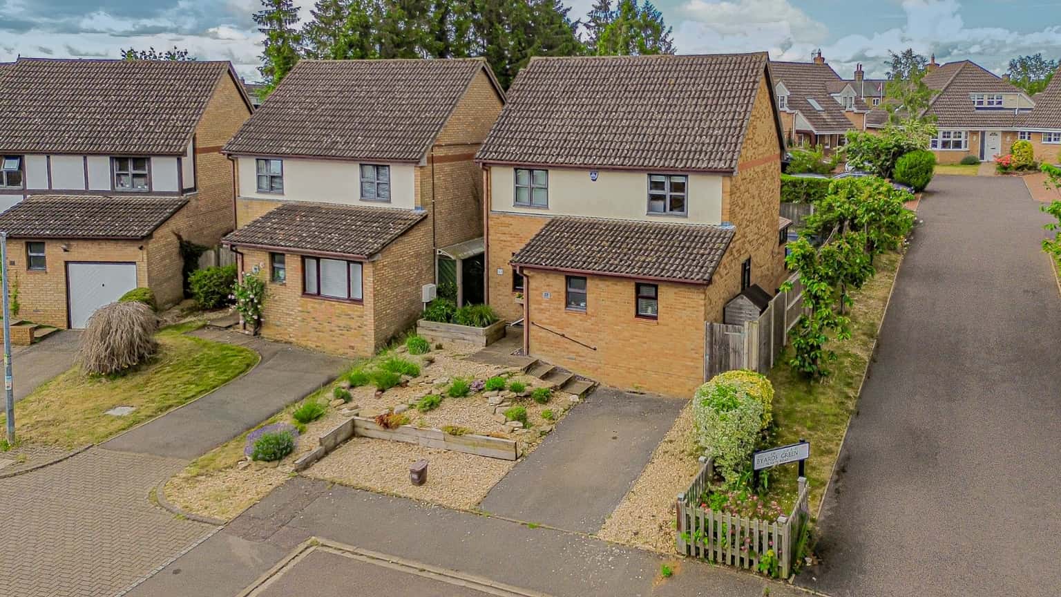 Well presented and extended four bedroom home with refitted kitchen and bathroom Property image 21