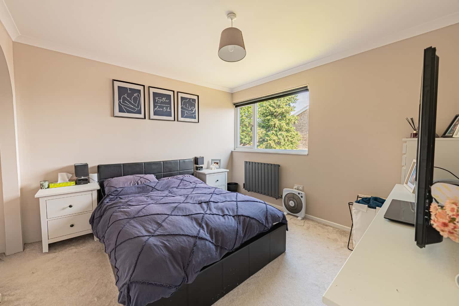 A fabulous three bedroom end terrace home that has recently been refurbished by the owners. Property image 7