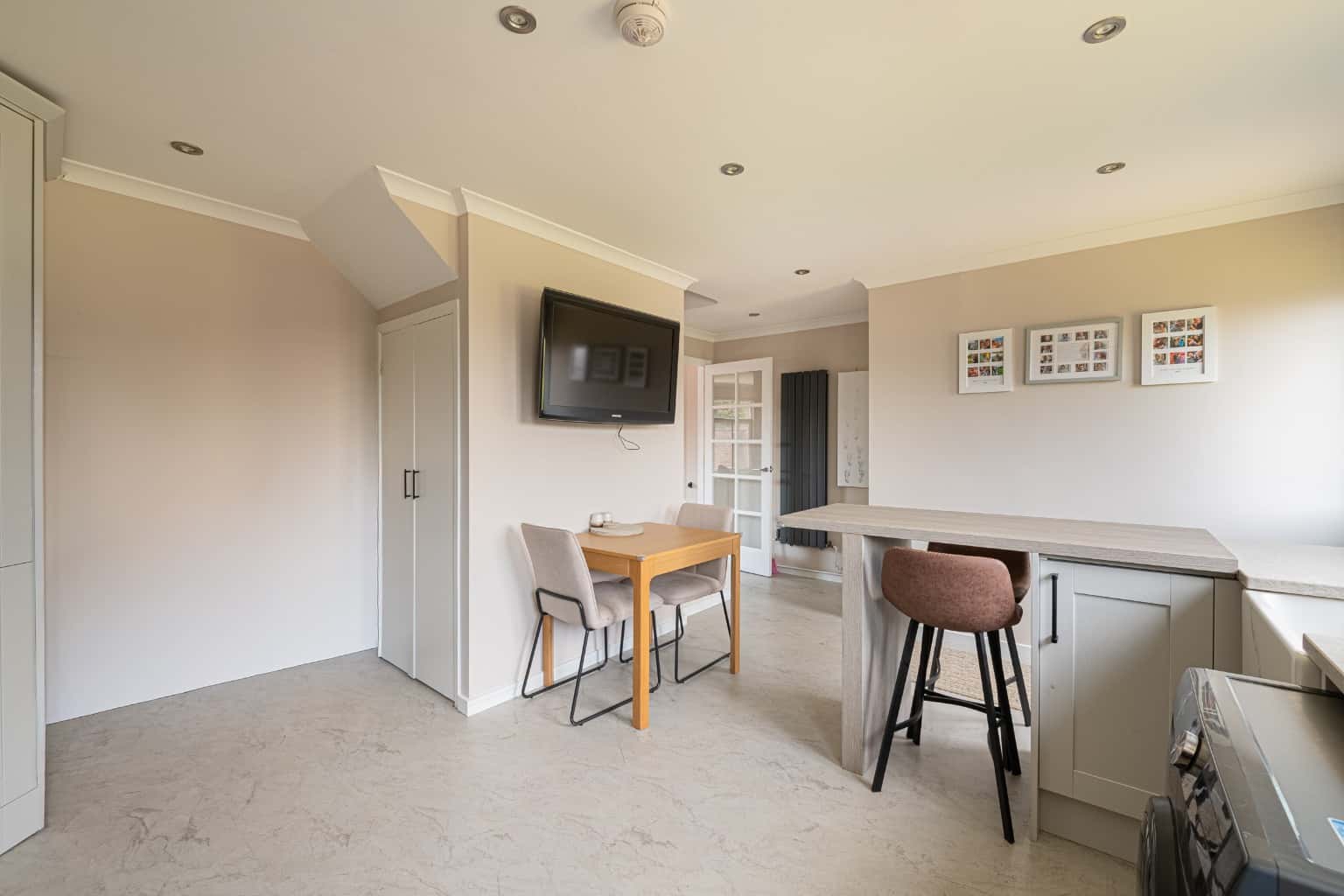 A fabulous three bedroom end terrace home that has recently been refurbished by the owners. Property image 3
