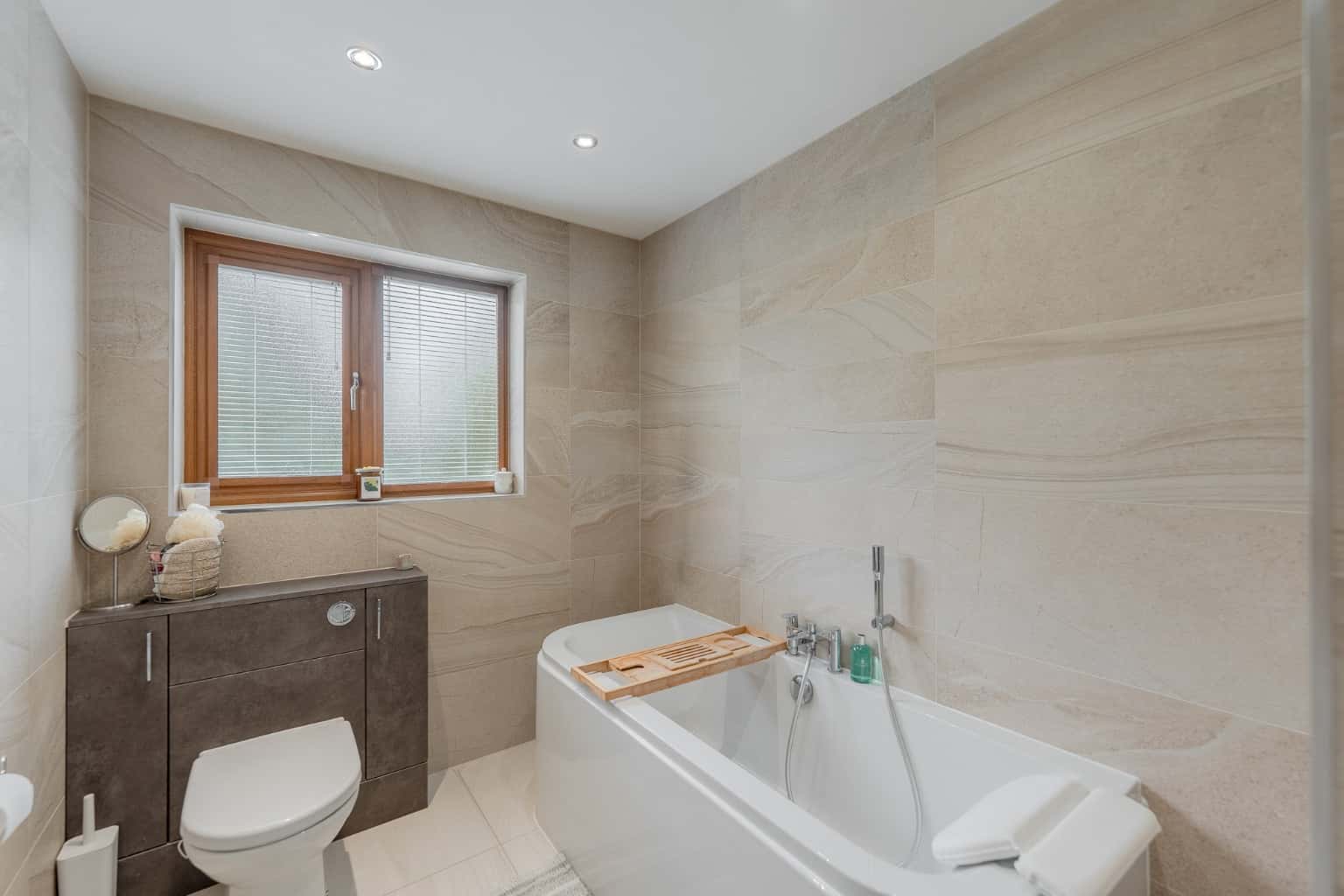 A truly exceptional residence of distinction, occupying one of the area’s most exclusive addresses. Property image 27