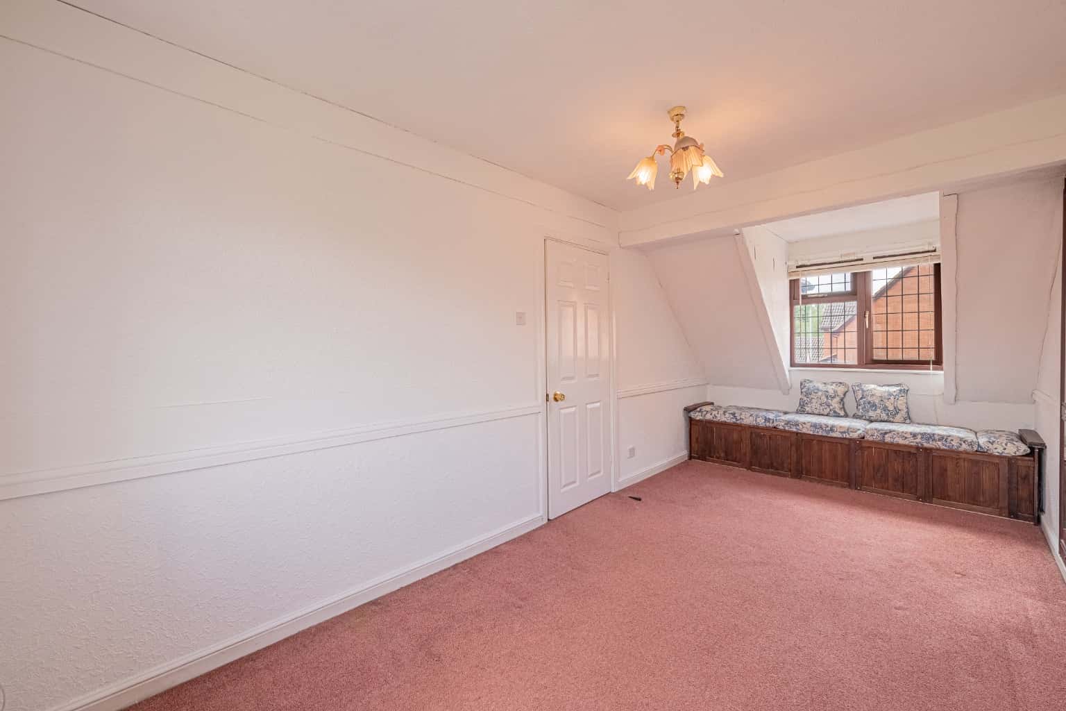 FOUR BEDROOM HOUSE IN HIGHLY SOUGHT-AFTER LOCATION Property image 9