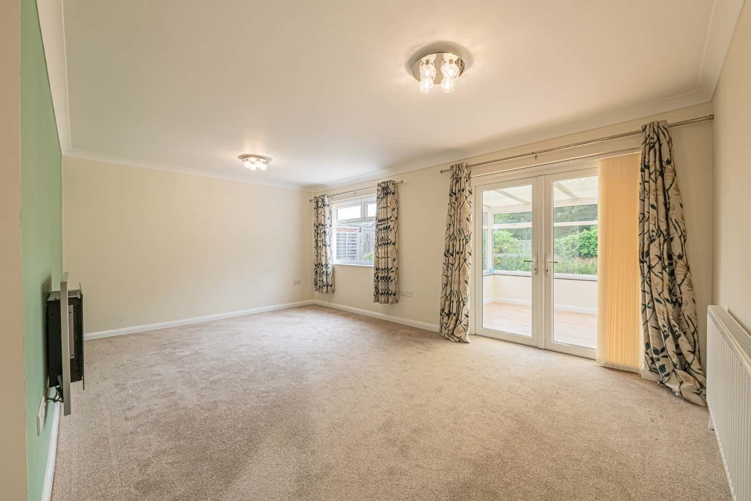 DETACHED THREE BEDROOM BUNGALOW CLOSE TO THE TOWN CENTRE Property image 4