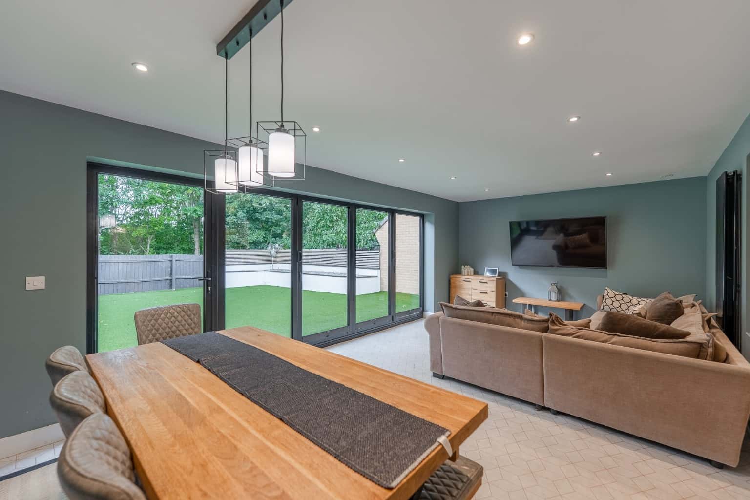 Exceptional Five Bedroom Family Home in Papworth Everard Property image 3