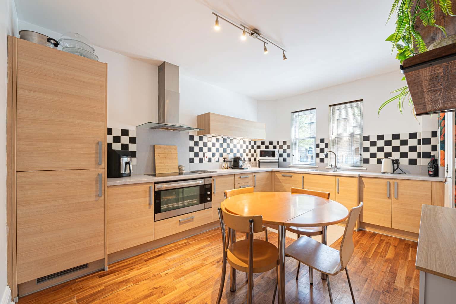 An attractive and extended four bedroom family home on the Fairfield Development near Hitchin. Property image 2