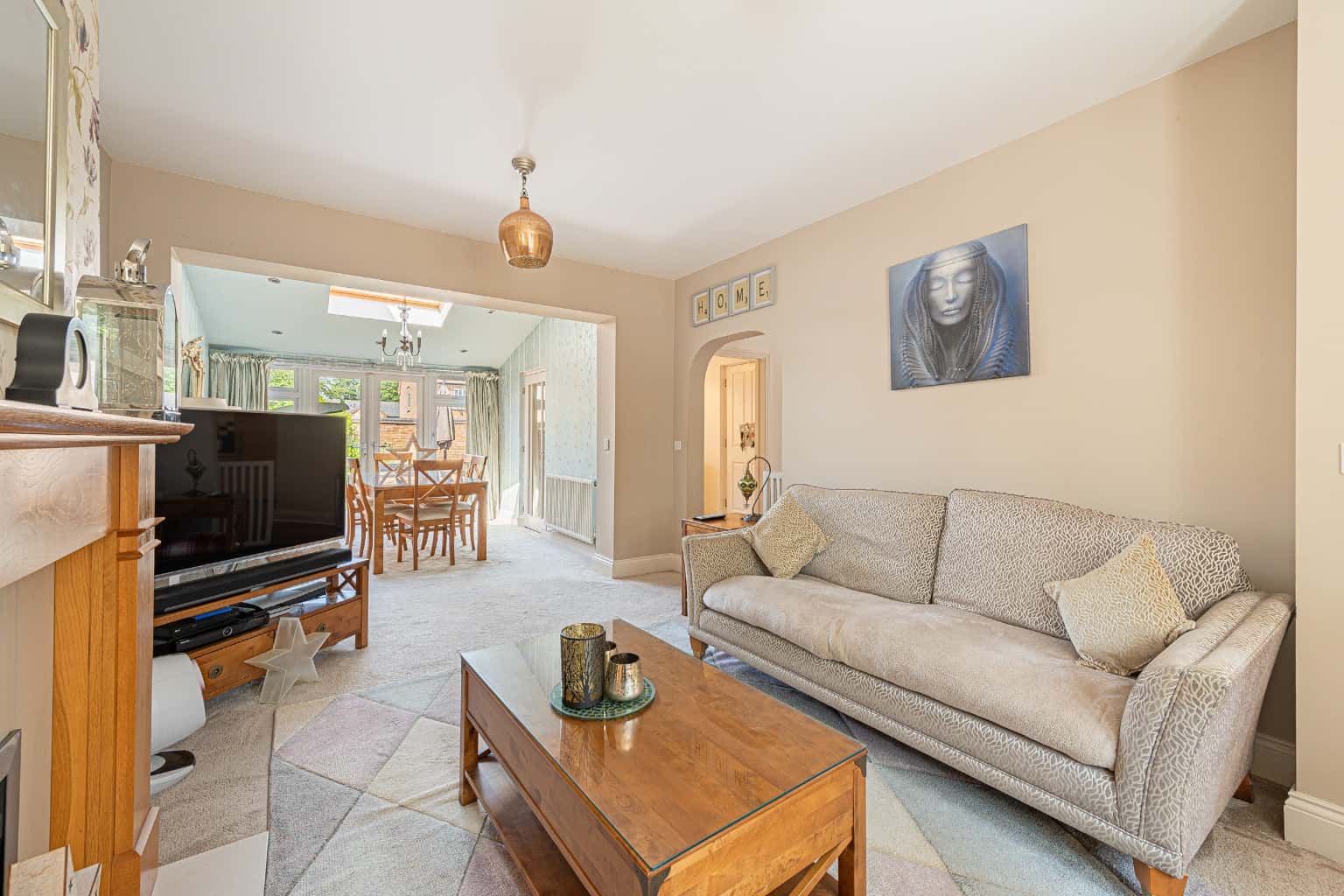 An attractive and extended four bedroom family home on the Fairfield Development near Hitchin. Property image 6