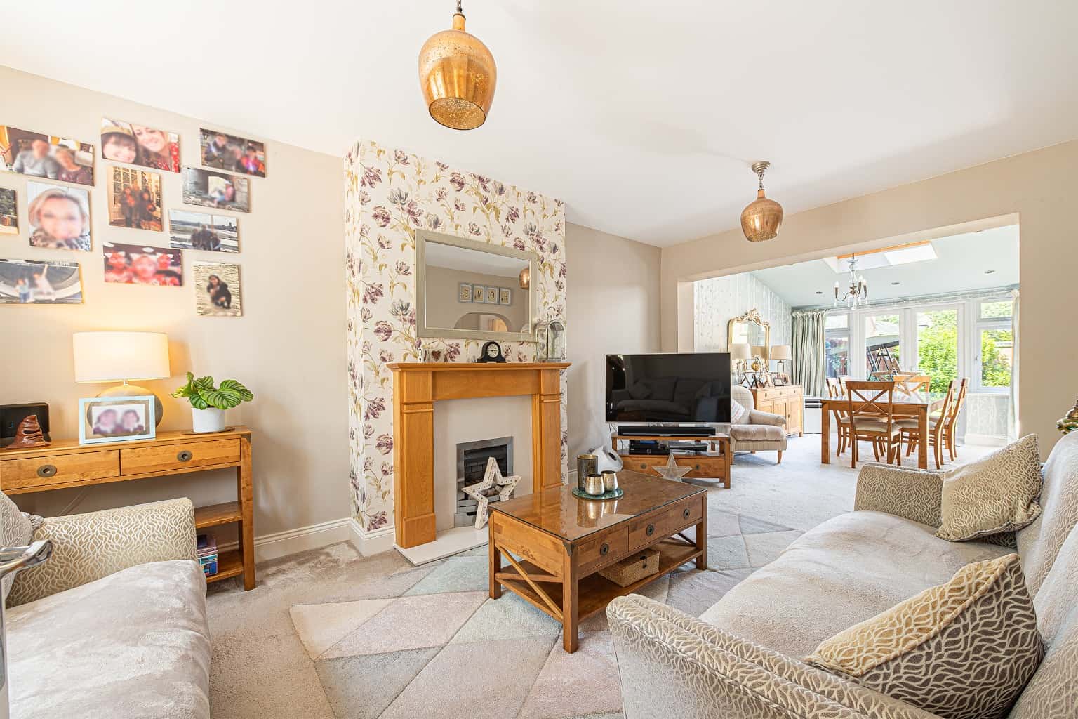 An attractive and extended four bedroom family home on the Fairfield Development near Hitchin. Property image 7