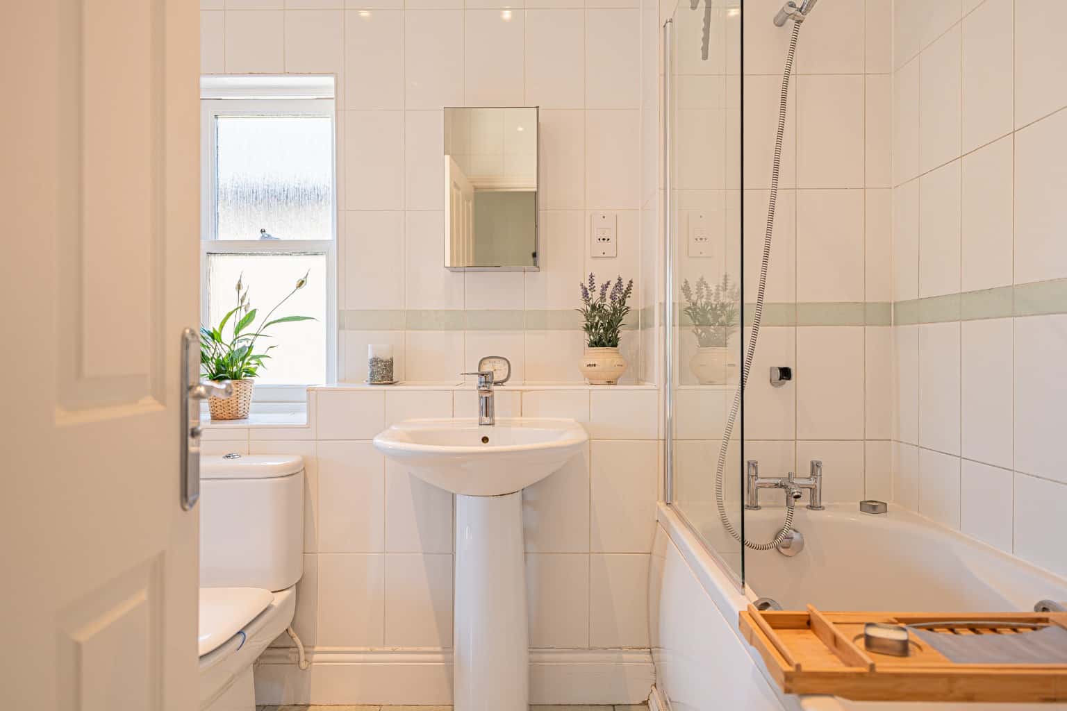 An attractive and extended four bedroom family home on the Fairfield Development near Hitchin. Property image 17