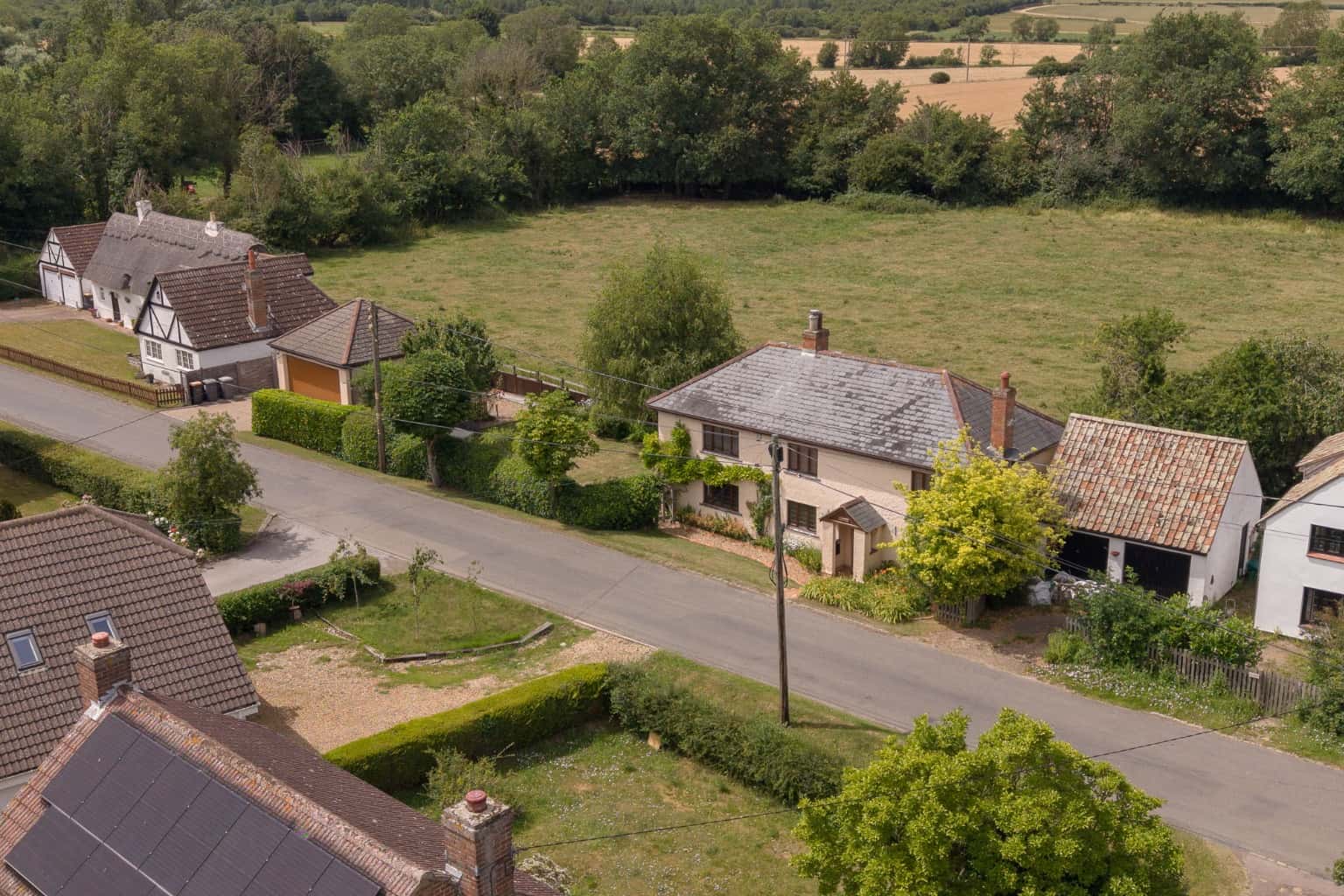 Characterful Four Bedroom Detached Home Double Garage No Chain Field Views Keysoe Property image 1