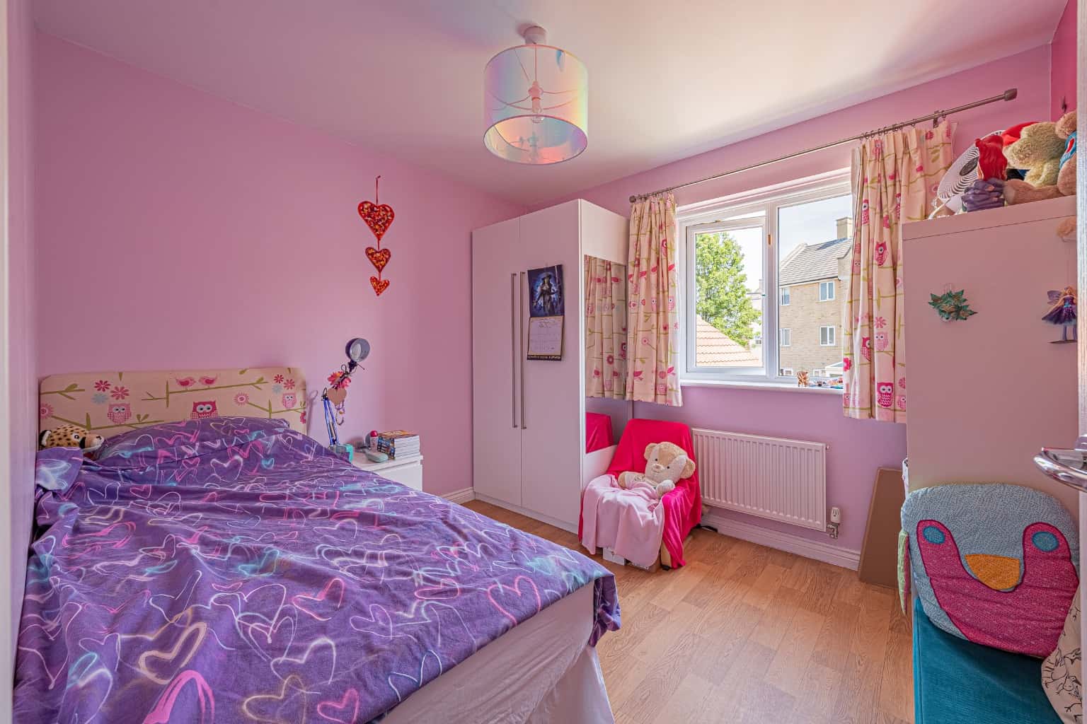 Immaculate four-bedroom home with garden office, garage, driveway, two en suites. A must-see!! Property image 13