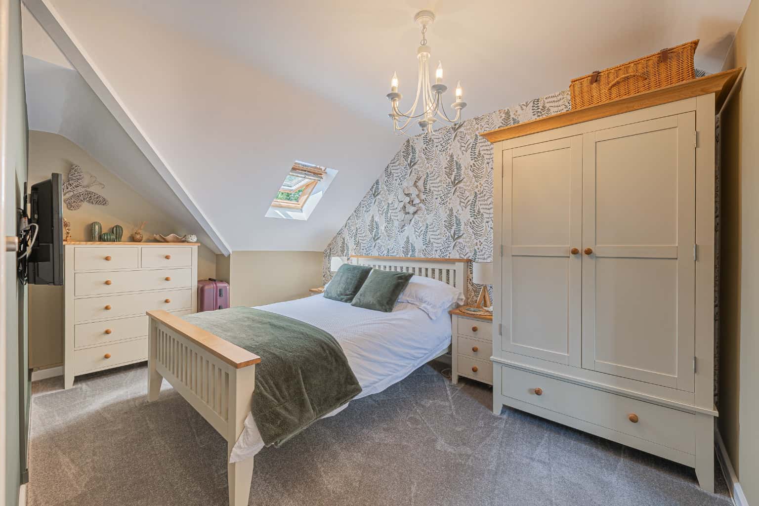 Exceptional Four Bedroom Detached Home in a Prestigious Non-Estate Mill Lane Location Property image 17