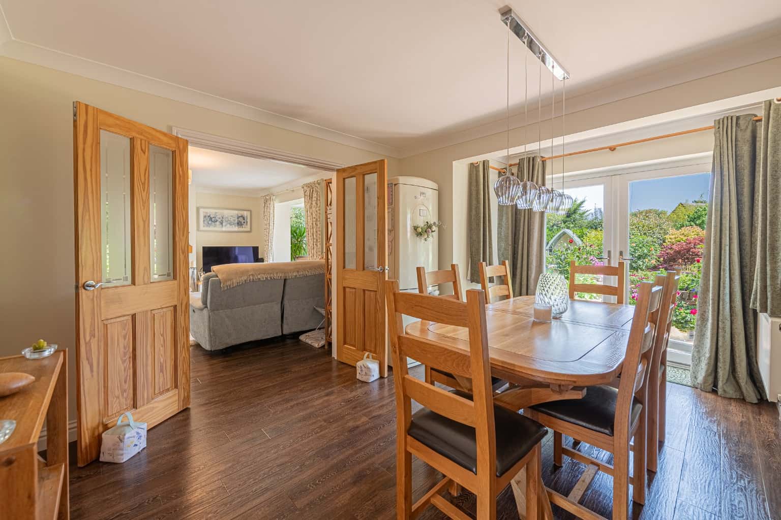 Exceptional Four Bedroom Detached Home in a Prestigious Non-Estate Mill Lane Location Property image 4