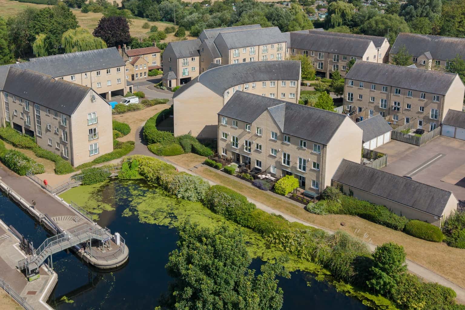 Exceptional Riverside Townhouse Overlooking Little Paxton Lock Offering Luxury Living No Chain Property image 9