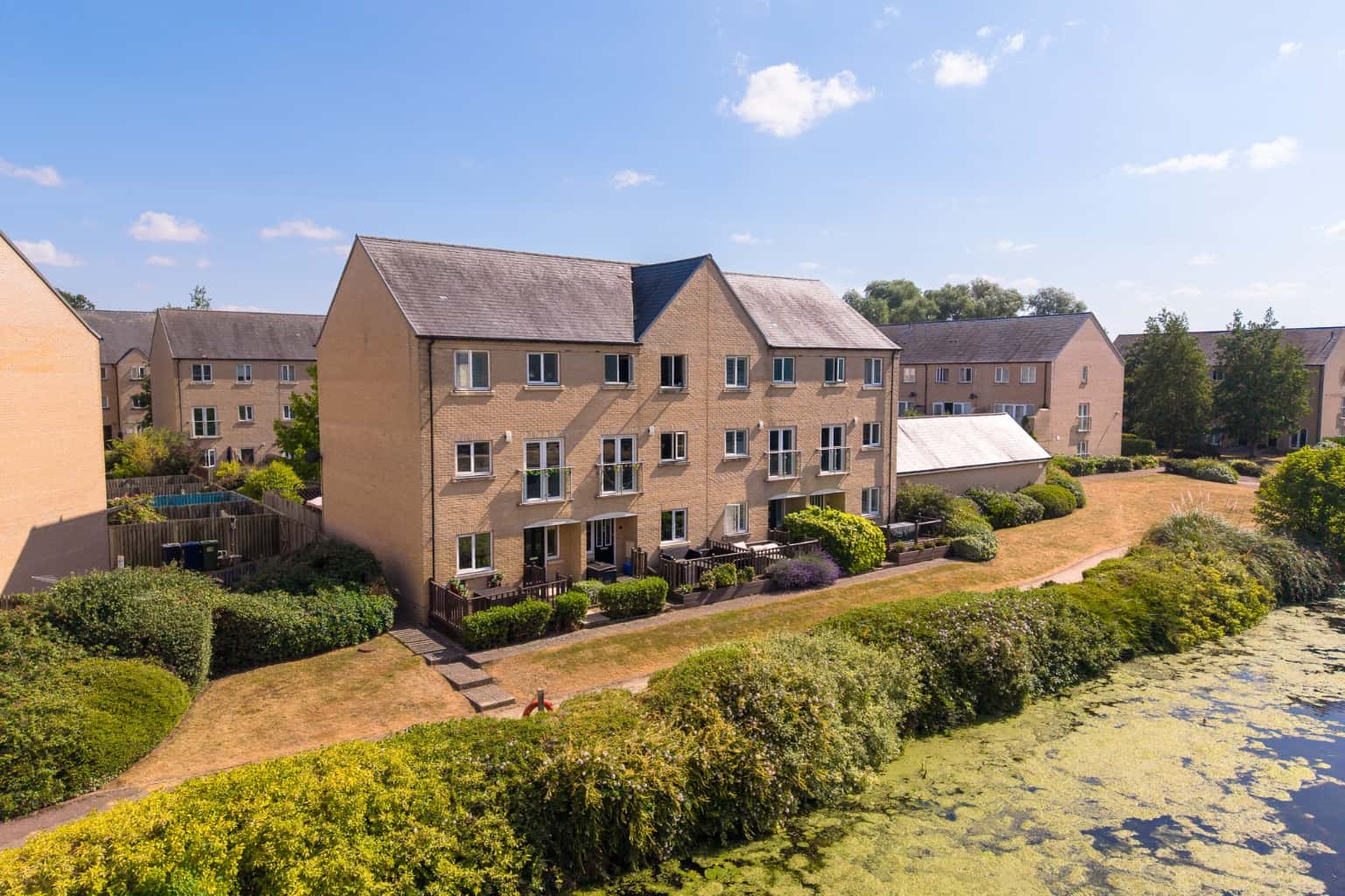 Exceptional Riverside Townhouse Overlooking Little Paxton Lock Offering Luxury Living No Chain Property image 10
