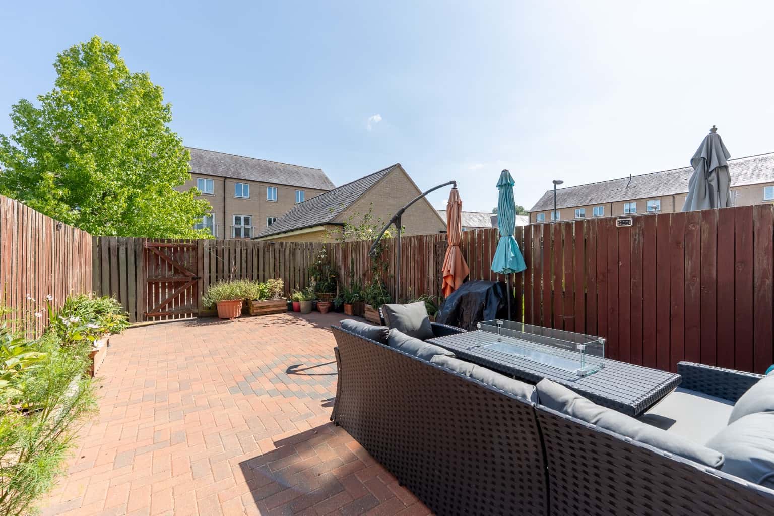 Exceptional Riverside Townhouse Overlooking Little Paxton Lock Offering Luxury Living No Chain Property image 19