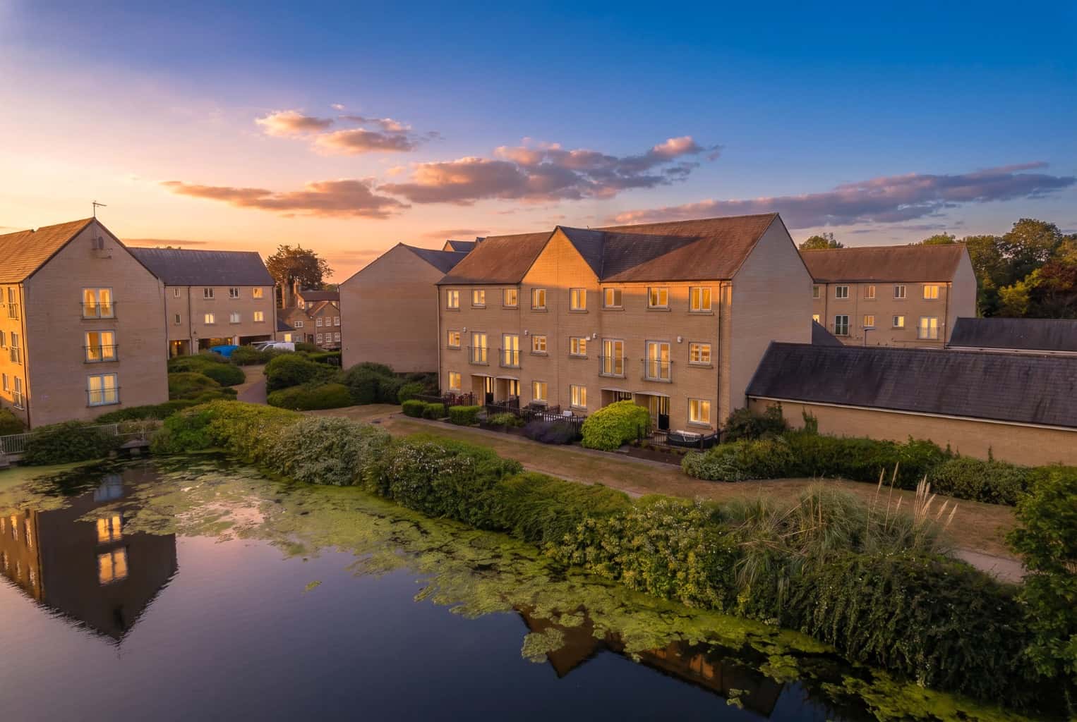 Exceptional Riverside Townhouse Overlooking Little Paxton Lock Offering Luxury Living No Chain Property image 22