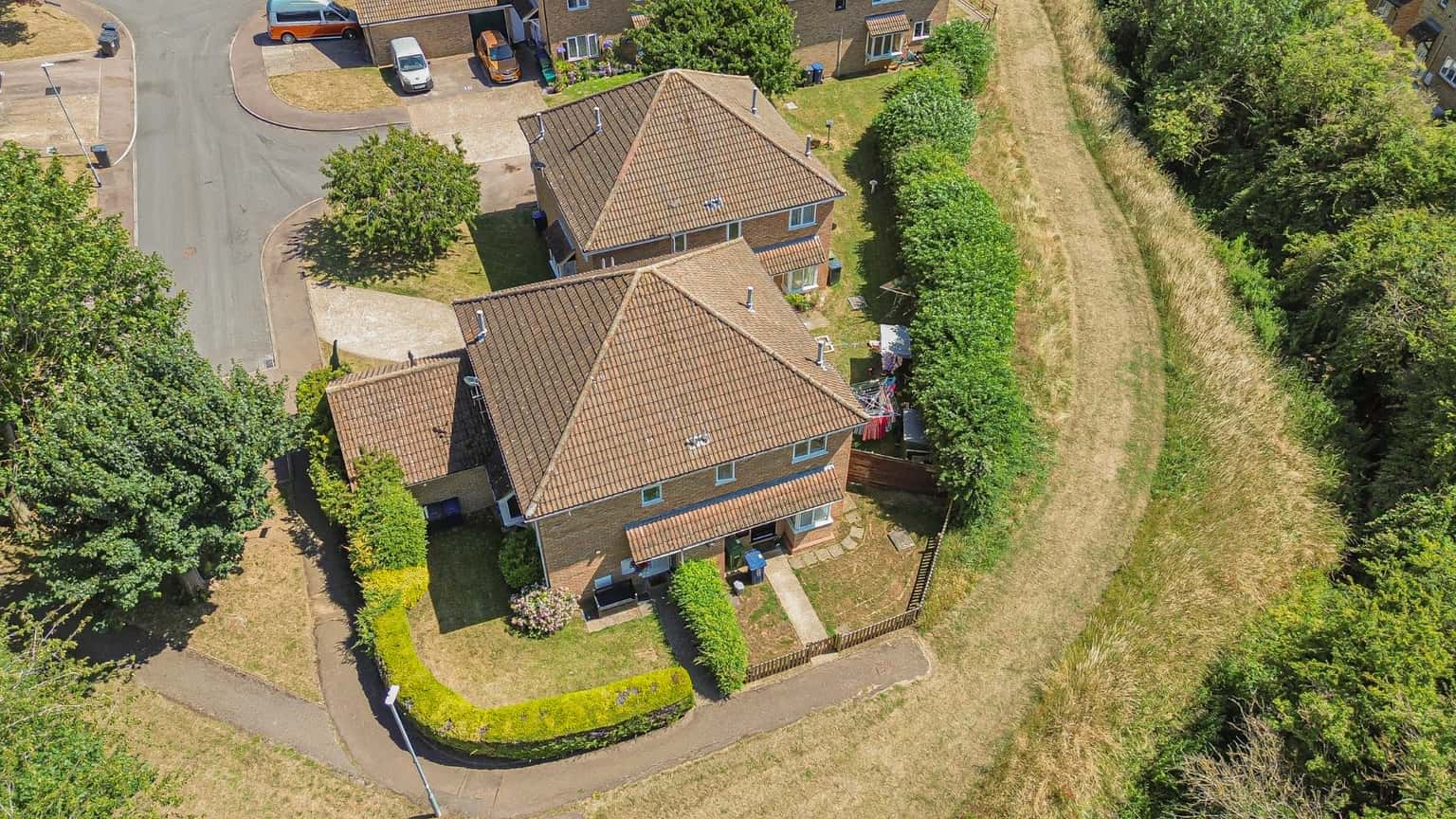 Beautifully Refurbished One Bedroom Home with Garage & 954-Year Lease Property image 11