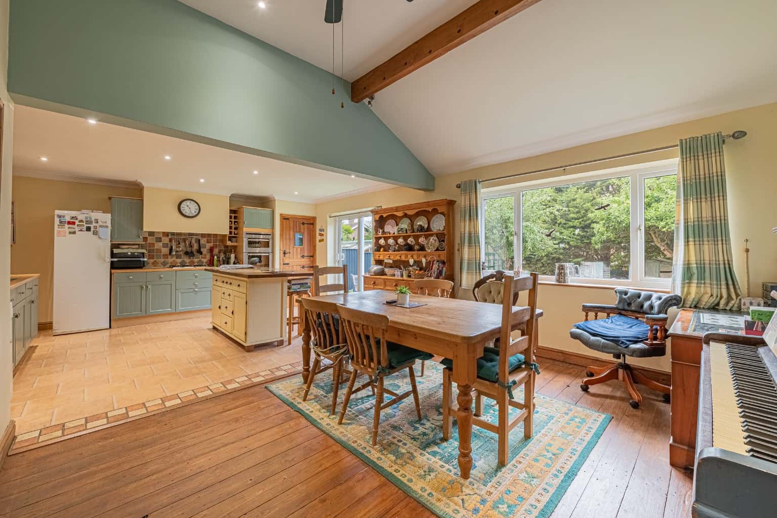Extended 3 / 4 Bedroom Chalet Bungalow Offering Versatile Living In A Private setting, St Neots Property image 2