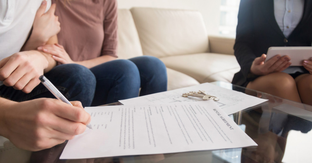 Should you go for a long term or short term let? Should you go for a long term or short term let?