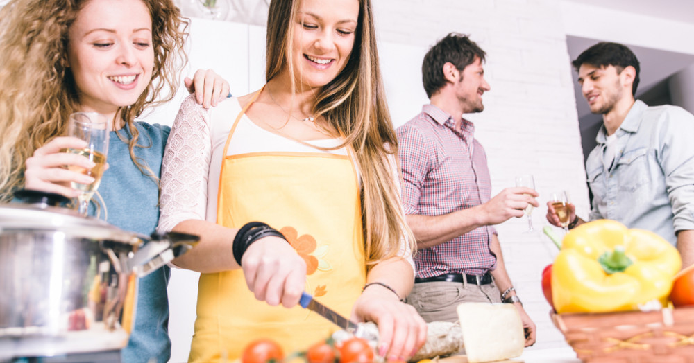 The pros and cons of house sharing The pros and cons of house sharing